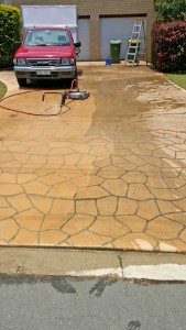 cleaning driveway